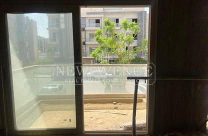 شقة - 2 غرف نوم - 2 حمامات للبيع في جاليريا  مون فالى - المستثمرين الجنوبية - مدينة القاهرة الجديدة - القاهرة