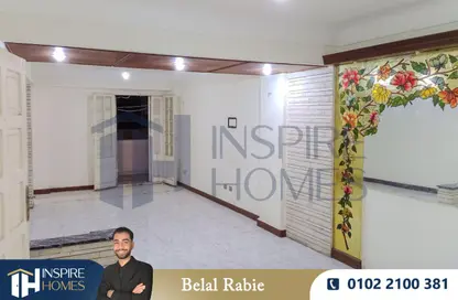 Apartment - 3 Bedrooms - 1 Bathroom for rent in Miami - Hay Awal El Montazah - Alexandria