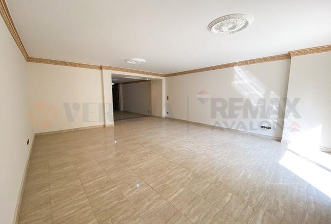 93261339 - Property Image 2