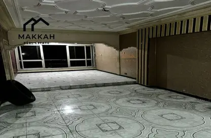 Apartment - 3 Bedrooms - 1 Bathroom for rent in Salah Salem St. - Roxy - Heliopolis - Masr El Gedida - Cairo