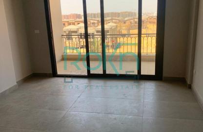 Apartment - 3 Bedrooms - 3 Bathrooms for sale in Village West - Sheikh Zayed Compounds - Sheikh Zayed City - Giza