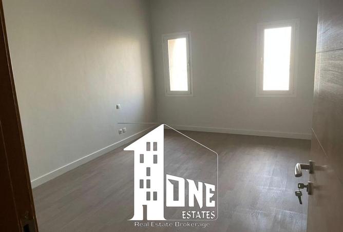 8631681 - Property Image 3