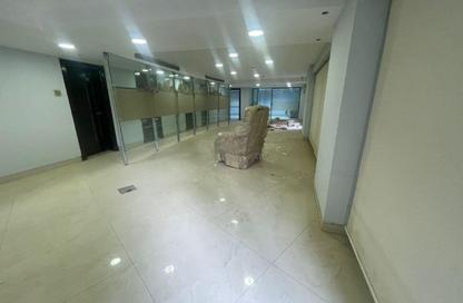 محل تجاري - استوديو - 3 حمامات للايجار في شارع الحجاز - المهندسين - الجيزة