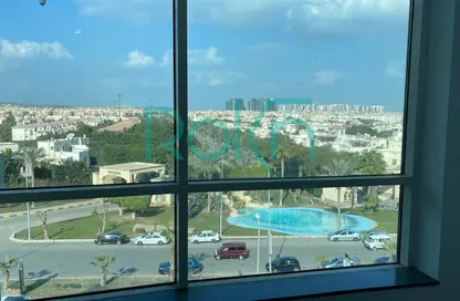 مساحات مكتبية - 4 غرف نوم - 1 حمام للايجار في كارجو مول - شارع الشباب - الشيخ زايد - الجيزة