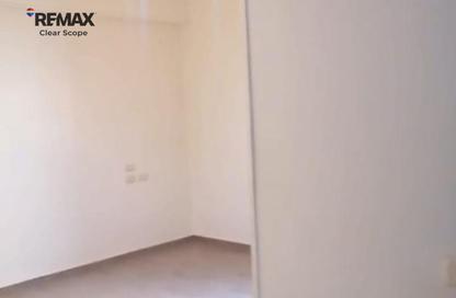 Apartment - 3 Bedrooms - 3 Bathrooms for sale in South Lotus - El Lotus - New Cairo City - Cairo