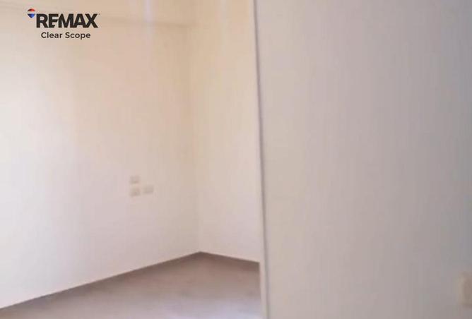 102068687 - Property Image 3
