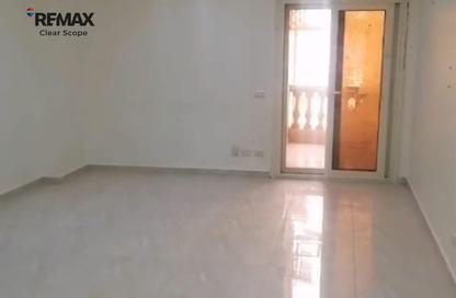 Apartment - 3 Bedrooms - 3 Bathrooms for sale in South Lotus - El Lotus - New Cairo City - Cairo