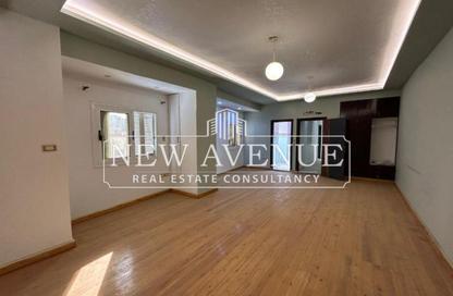 Office Space - 5 Bedrooms - 1 Bathroom for sale in Zahraa Al Maadi St. - Degla - Hay El Maadi - Cairo