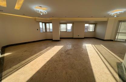 Apartment - 3 Bedrooms - 3 Bathrooms for sale in Ahmed Orabi St. - Mohandessin - Giza
