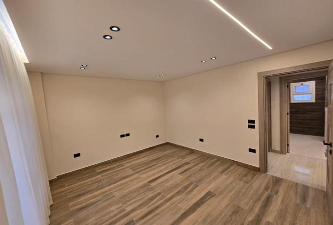 8627130 - Property Image 3