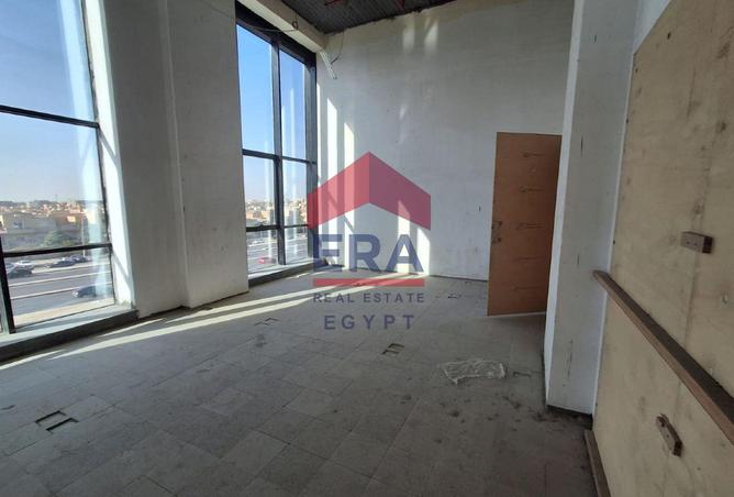 101489001 - Property Image 3