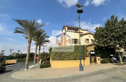 Villa - 6 Bedrooms - 5 Bathrooms for sale in Mivida - 5th Settlement Compounds - The 5th Settlement - New Cairo City - Cairo