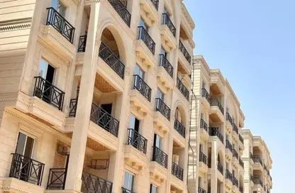 Apartment - 3 Bedrooms - 2 Bathrooms for sale in Ard Al Mokhabarat - Hadayek October - 6 October City - Giza