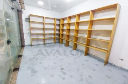 محل تجاري - استوديو للبيع في طريق الجيش - كامب شيزار - حي وسط - الاسكندرية