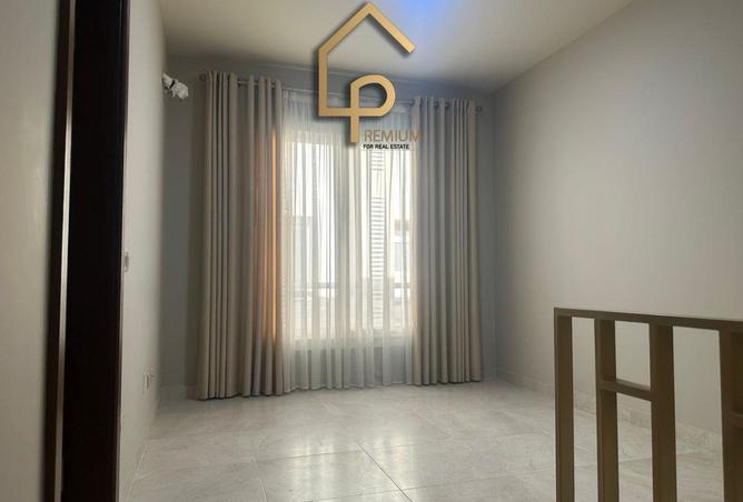 82104117 - Property Image 3