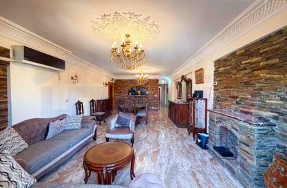 Apartment - 3 Bedrooms - 2 Bathrooms for sale in Camp Chezar - Hay Wasat - Alexandria