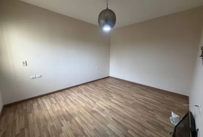 100363381 - Property Image 2