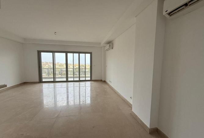 73504217 - Property Image 2