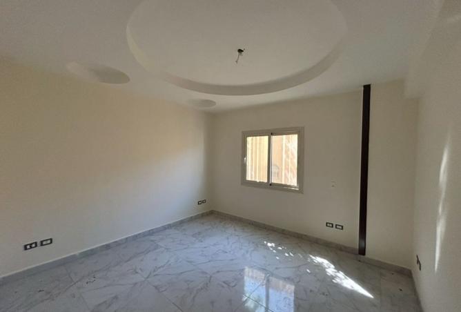 8496440 - Property Image 2