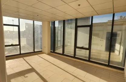 مساحات مكتبية - 3 غرف نوم - 1 حمام للبيع في الحي الخامس - التجمع الخامس - مدينة القاهرة الجديدة - القاهرة