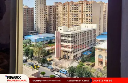 Apartment - 2 Bedrooms - 1 Bathroom for sale in Zaki Ragab St. - Smouha - Hay Sharq - Alexandria