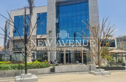 Office Space - 4 Bedrooms - 2 Bathrooms for sale in Kingsway - Boulevard Road - Green Belt - 6 October City - Giza