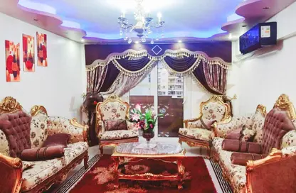 Apartment - 3 Bedrooms - 2 Bathrooms for rent in Camp Chezar - Hay Wasat - Alexandria