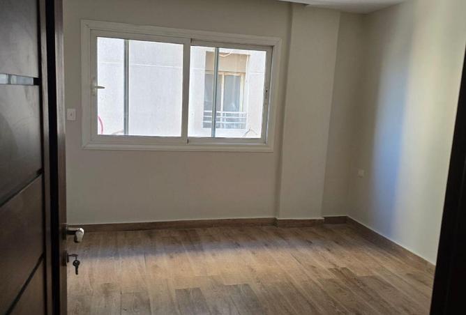 8573566 - Property Image 3