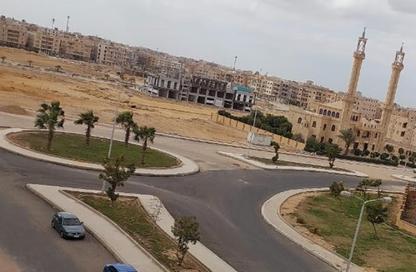 شقة - 4 غرف نوم - 3 حمامات للبيع في المجاورة الرابعة - المنطقة الخامسة - مدينة الشروق - القاهرة