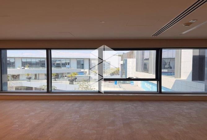 70100679 - صورة العقار 2