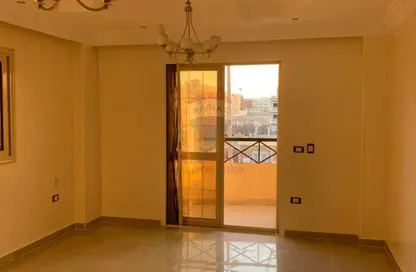 Apartment - 3 Bedrooms - 1 Bathroom for rent in Lazurde - 8th District - Sheikh Zayed City - Giza