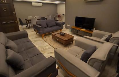 شقة - 3 - 3 للايجار في شارع محي الدين أبو العز - المهندسين - الجيزة