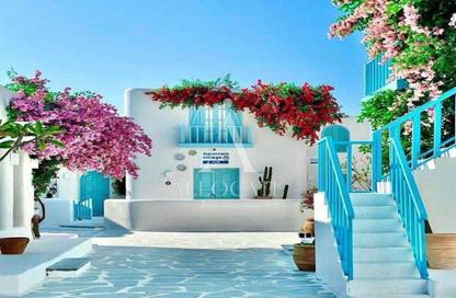 Chalet - 3 Bedrooms - 2 Bathrooms for sale in Mountain View - Ras Al Hekma - North Coast