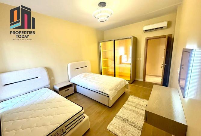 74028119 - Property Image 3