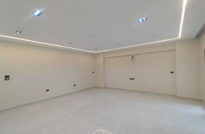 Apartment - 3 Bedrooms - 2 Bathrooms for rent in Mountain View iCity - 5th Settlement Compounds - The 5th Settlement - New Cairo City - Cairo