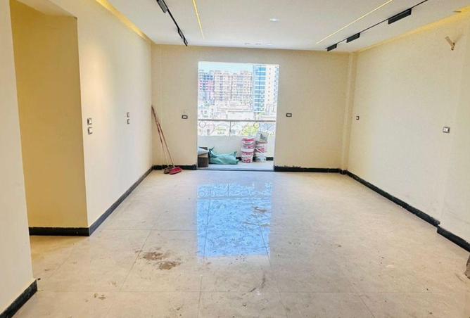 72711669 - Property Main Image
