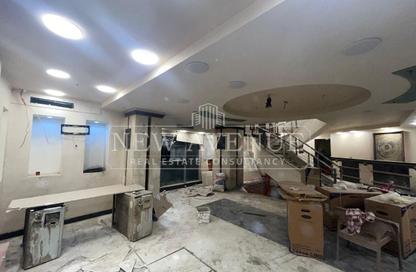 Retail - Studio - 2 Bathrooms for rent in Nasr City Towers - Nasr City Compounds - Nasr City - Cairo