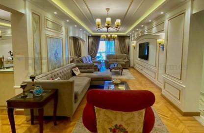 Apartment - 6 Bedrooms - 2 Bathrooms for sale in Smouha - Hay Sharq - Alexandria