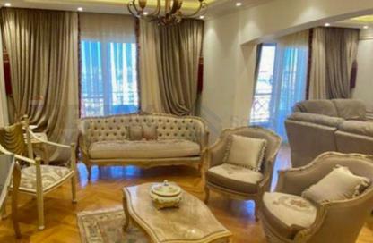 Apartment - 6 Bedrooms - 2 Bathrooms for sale in Smouha - Hay Sharq - Alexandria