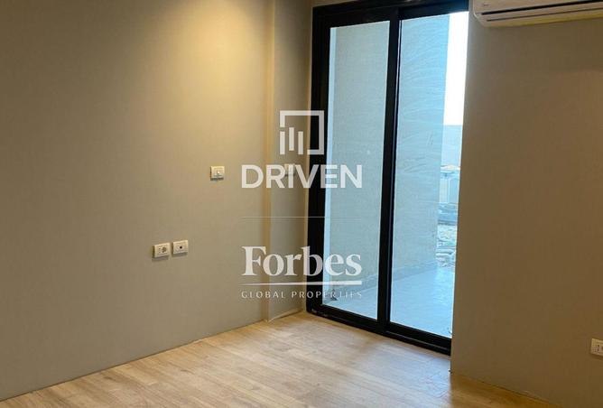 8609373 - Property Image 2