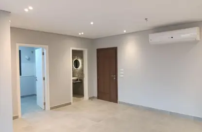 شقة - 3 غرف نوم - 3 حمامات للايجار في فيلدج ويست - كمبوندات الشيخ زايد - الشيخ زايد - الجيزة