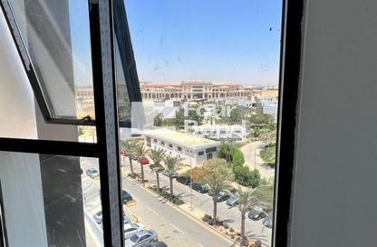 Office Space - Studio - 2 Bathrooms for rent in Hyde Park Business District Mall - South Teseen St. - The 5th Settlement - New Cairo City - Cairo