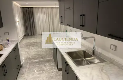 Apartment - 2 Bedrooms - 2 Bathrooms for sale in Lake View - 5th Settlement Compounds - The 5th Settlement - New Cairo City - Cairo