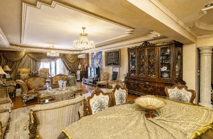 Apartment - 3 Bedrooms - 2 Bathrooms for sale in Albert Al Awal St. - Smouha - Hay Sharq - Alexandria