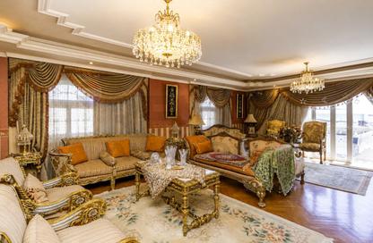 Apartment - 3 Bedrooms - 2 Bathrooms for sale in Albert Al Awal St. - Smouha - Hay Sharq - Alexandria