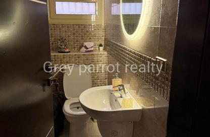 Apartment - 3 Bedrooms - 2 Bathrooms for sale in Al masrawya - South Investors Area - New Cairo City - Cairo