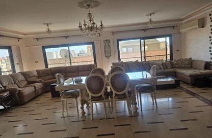 Apartment - 3 Bedrooms - 2 Bathrooms for sale in Gamal Salem St. - Dokki - Giza