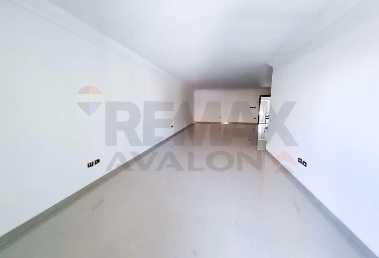 83981139 - Property Main Image