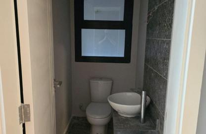 Apartment - 1 Bedroom - 2 Bathrooms for sale in Village West - Sheikh Zayed Compounds - Sheikh Zayed City - Giza