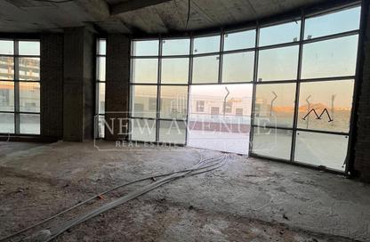 Office Space - Studio - 5 Bathrooms for rent in Cinco New Cairo - El Lotus - New Cairo City - Cairo